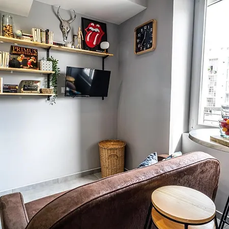 Le Cosy Rock / Rent4night Apartment *