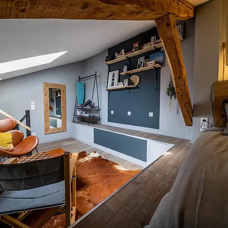 Le Cosy Rock / Rent4night Apartman *